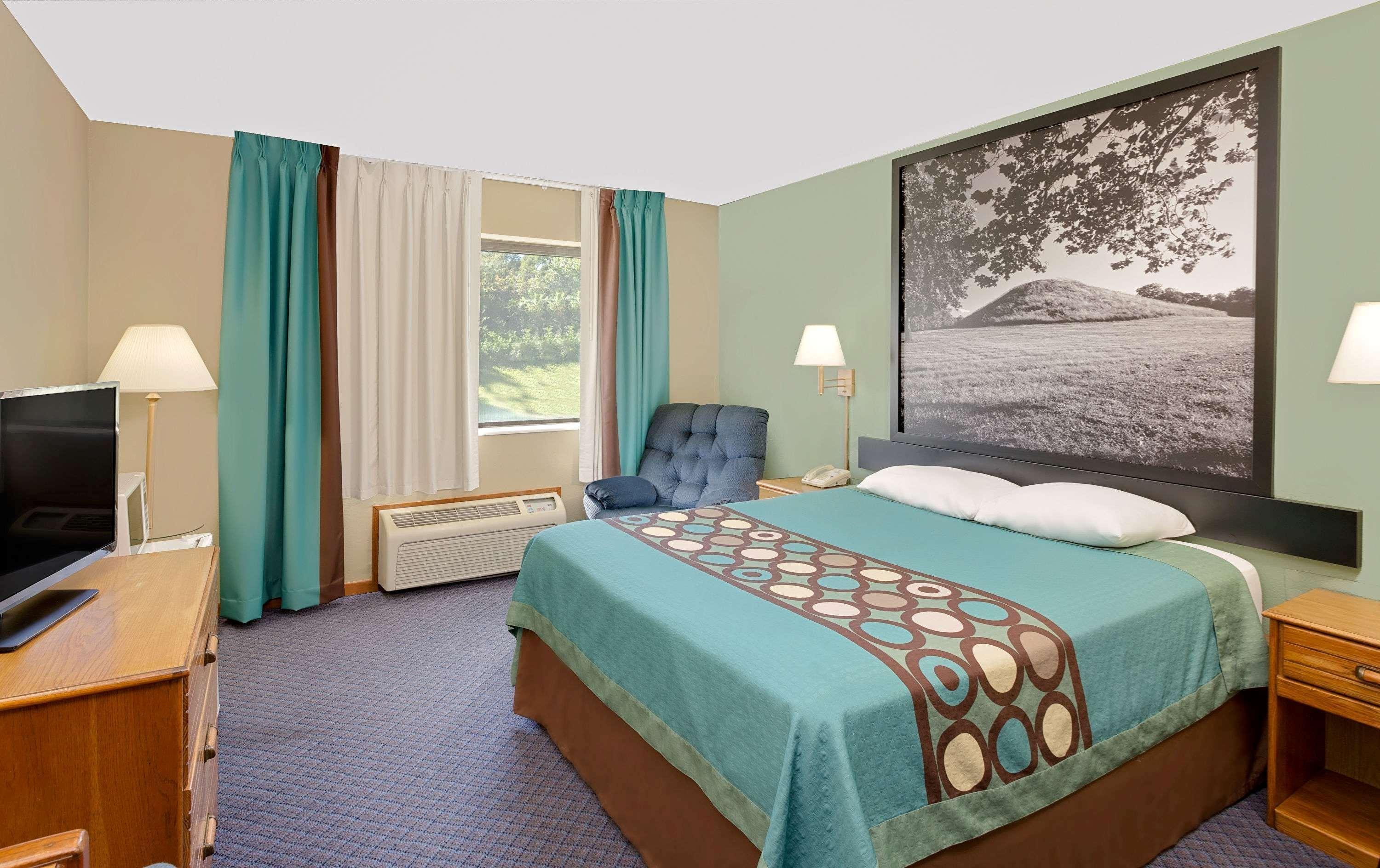 Super 8 By Wyndham 2* Macomb