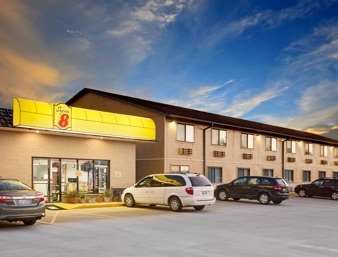 Super 8 By Wyndham Motel