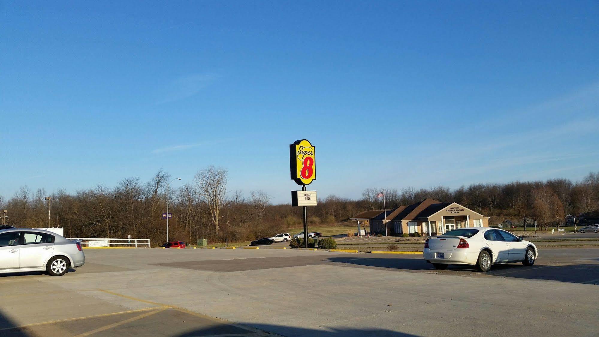Super 8 By Wyndham 2* Macomb